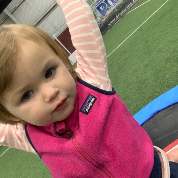 Patagonia Pink Fleece Vest for Kids - Picture 9 of 9